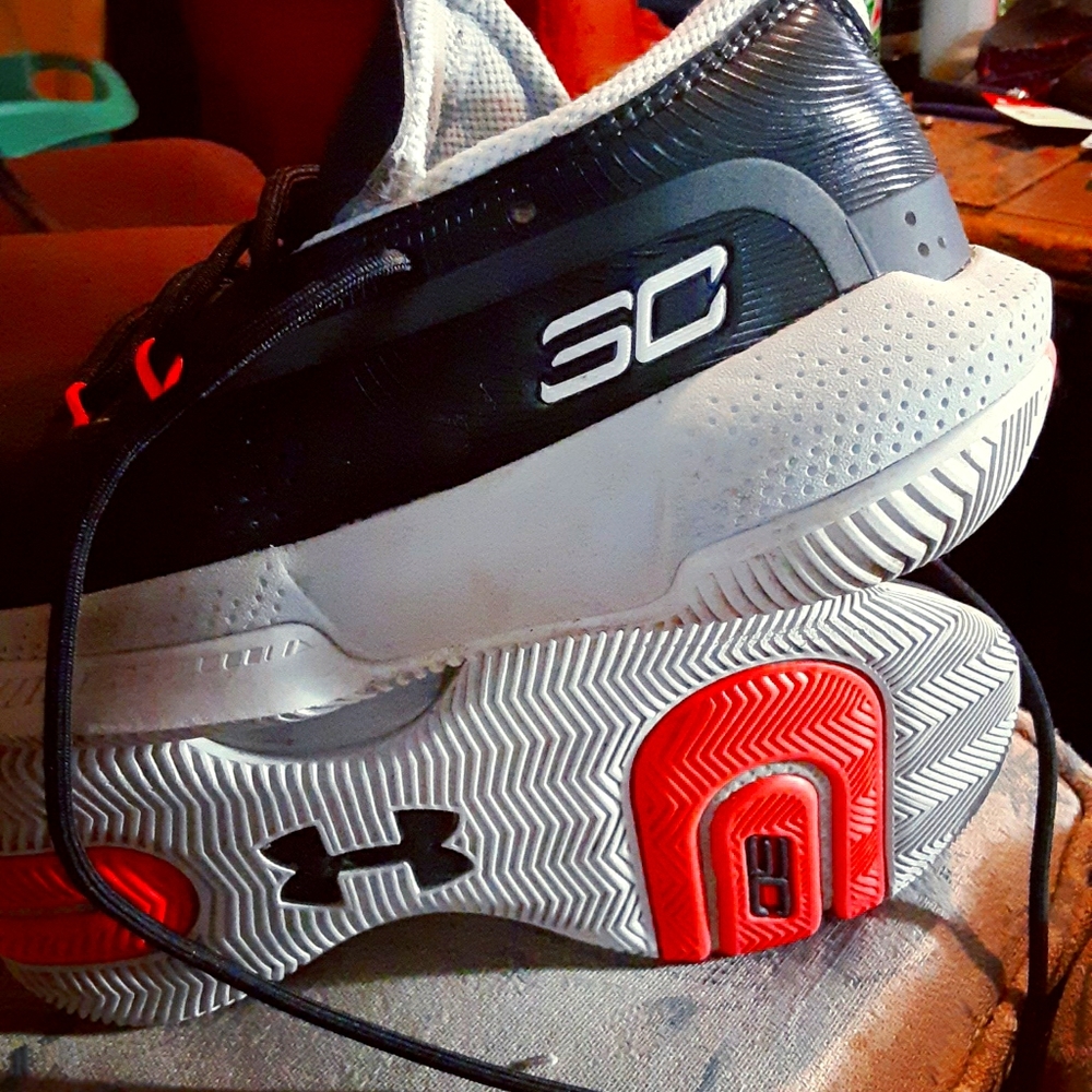 SC under armour Flex 3
